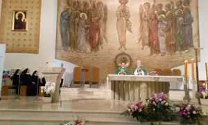 Msze święte w kościele, gdzie można znaleźć busko-zdrój noclegi u sióstr zakonnych.