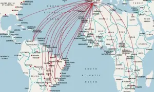 Mapa pokazuje połączenia lotnicze z Europy, Afryki i Ameryki Północnej do Portugalii. Zastanawiasz się, ile się leci do Portugalii?