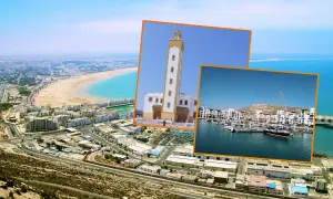 Widok na Agadir, Maroko. W tle meczet i port z łodziami. Zastanawiasz się, ile się leci do Maroko?